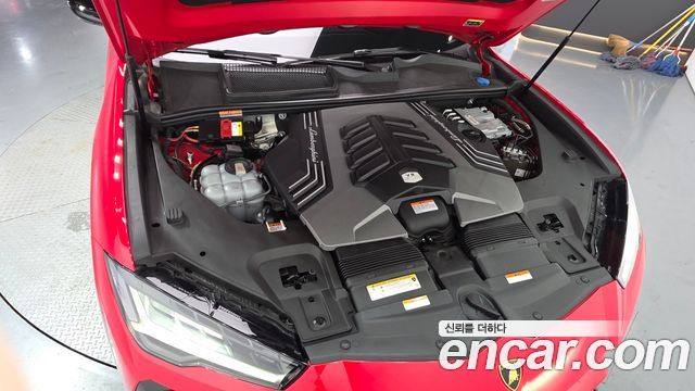 Lamborghini Urus 2020 — photo 6