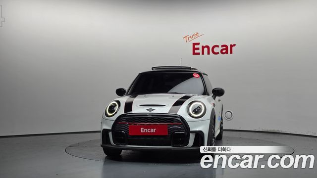 Mini Cooper 2023 — photo 3