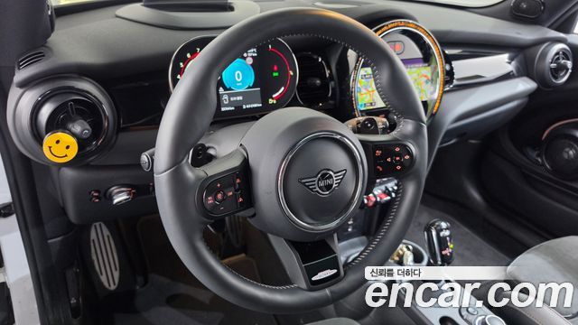 Mini Cooper 2023 — photo 13
