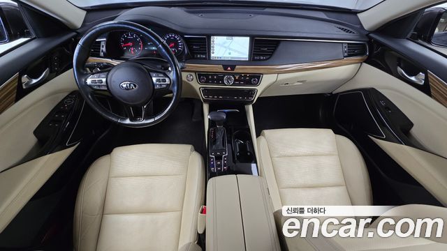 Kia K7 2017 — photo 10