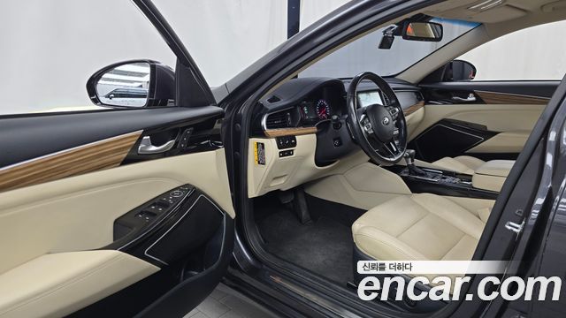 Kia K7 2017 — photo 13