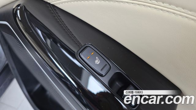 Kia K7 2017 — photo 24