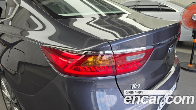 Kia K7 2017 — photo 9