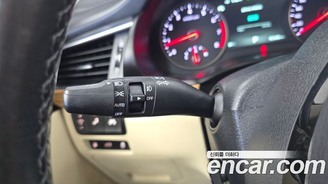 Kia K7 2017 — photo 30