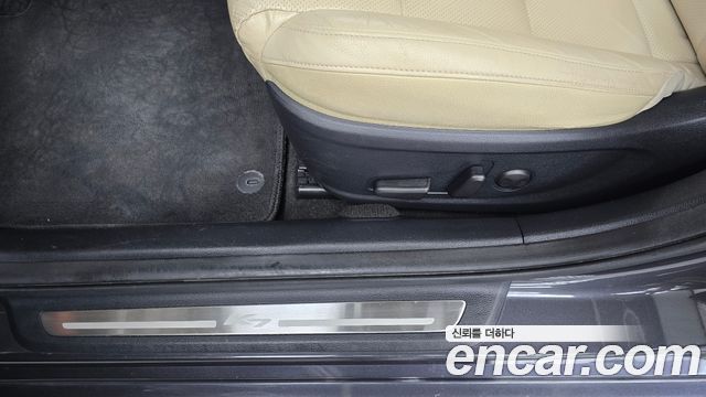 Kia K7 2017 — photo 31