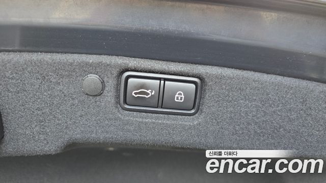 Kia K7 2017 — photo 35
