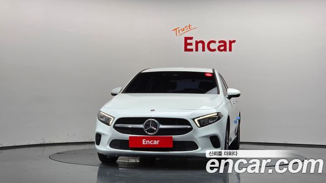 Mercedes-Benz A-Class 2022 — photo 3