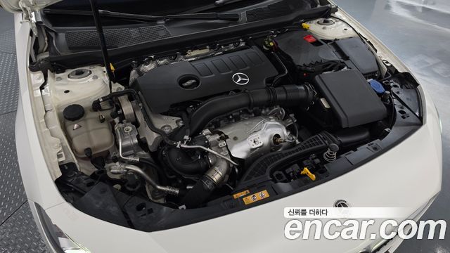 Mercedes-Benz A-Class 2022 — photo 6