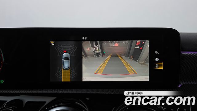 Mercedes-Benz A-Class 2022 — photo 20