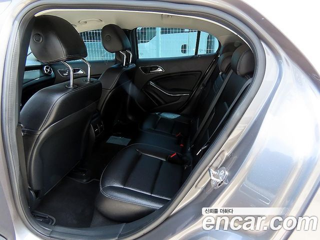 Mercedes-Benz GLA-Class 2019 — photo 5