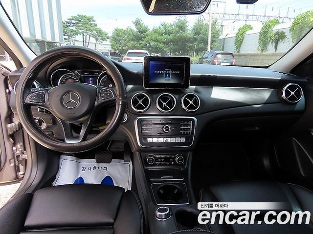 Mercedes-Benz GLA-Class 2019 — photo 6