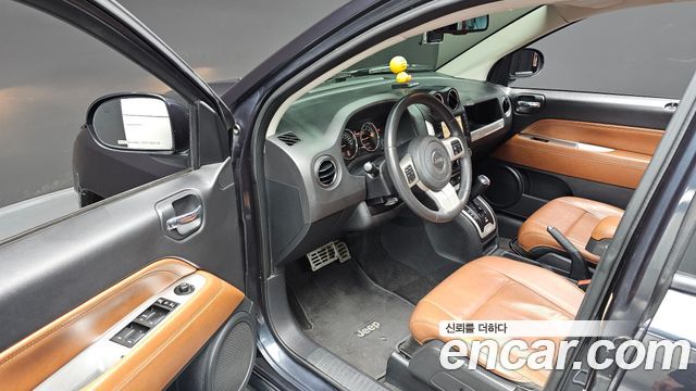 Jeep Compass 2015 — photo 12