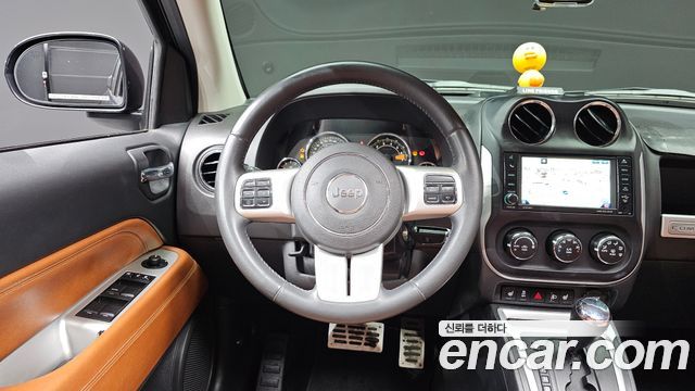 Jeep Compass 2015 — photo 13