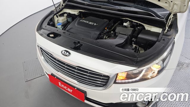Kia Canival 2015 — photo 6