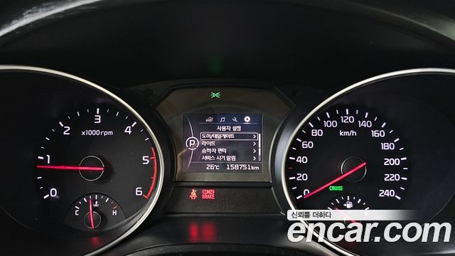 Kia Canival 2015 — photo 11