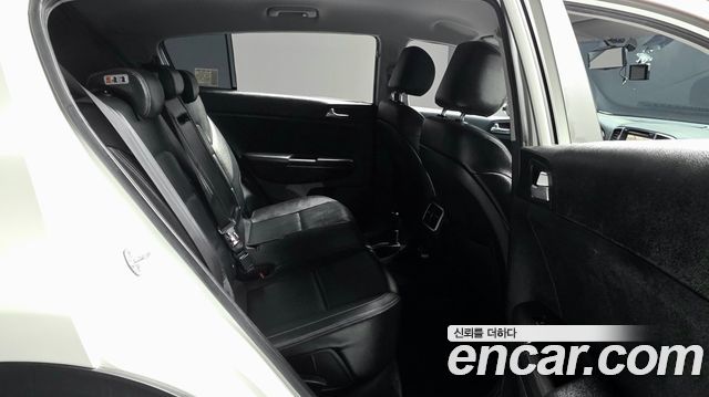 Kia Sportage 2017 — photo 17