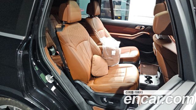 BMW X7 2024 — photo 17