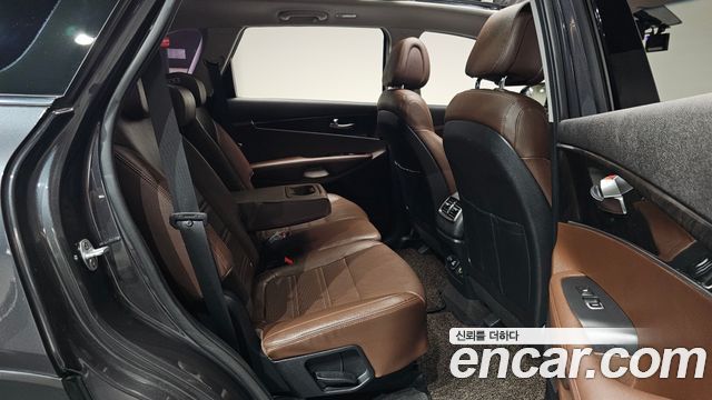 Kia Sorento 2016 — photo 17