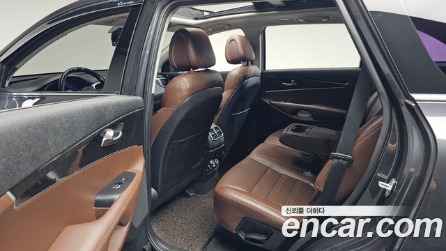 Kia Sorento 2016 — photo 18