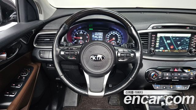 Kia Sorento 2016 — photo 19