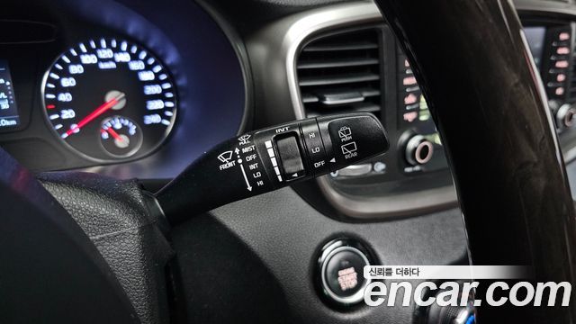 Kia Sorento 2016 — photo 24
