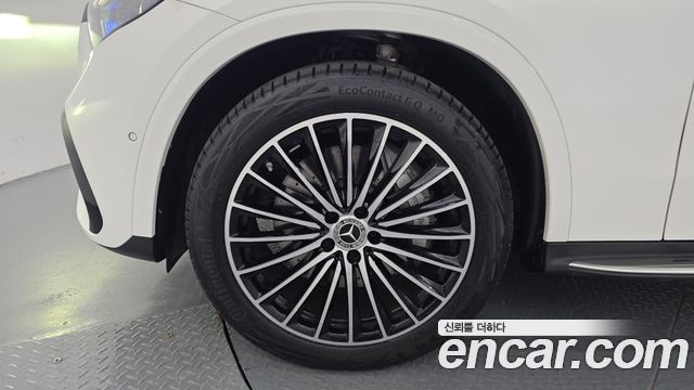 Mercedes-Benz GLC-Class 2025 — photo 5