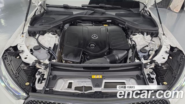 Mercedes-Benz GLC-Class 2025 — photo 6