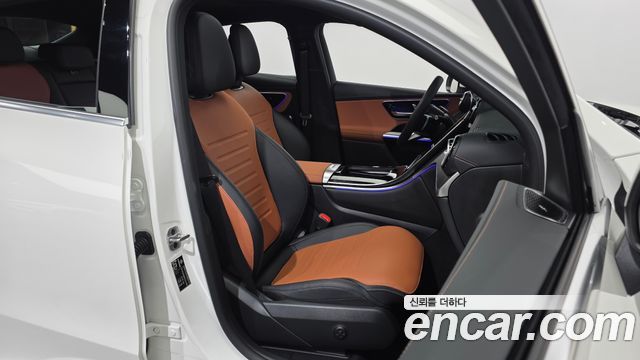 Mercedes-Benz GLC-Class 2025 — photo 12