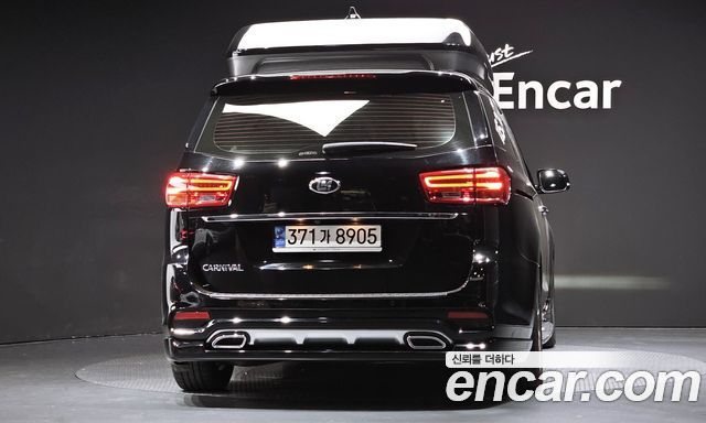 Kia Canival 2020 — photo 4