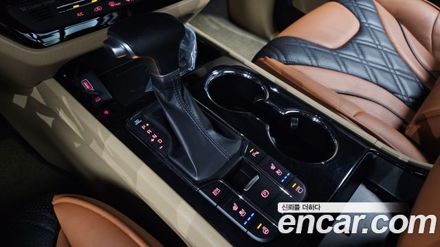 Kia Canival 2020 — photo 9