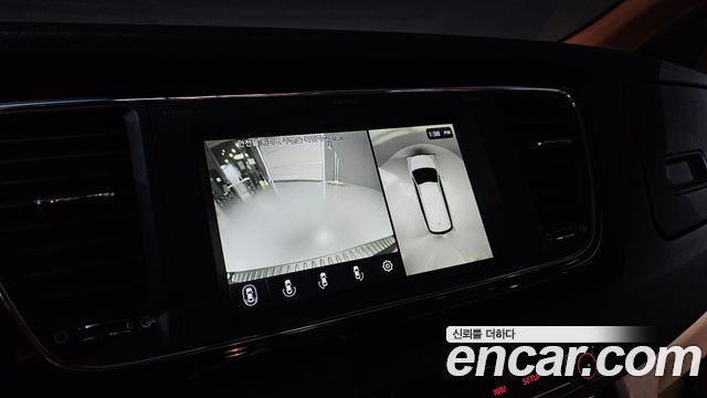 Kia Canival 2020 — photo 15