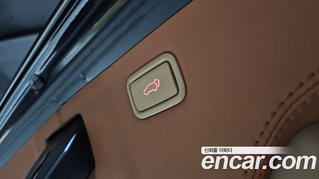Kia Canival 2020 — photo 17