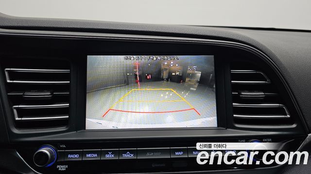 Hyundai AVANTE 2019 — photo 15