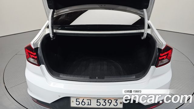 Hyundai AVANTE 2019 — photo 20