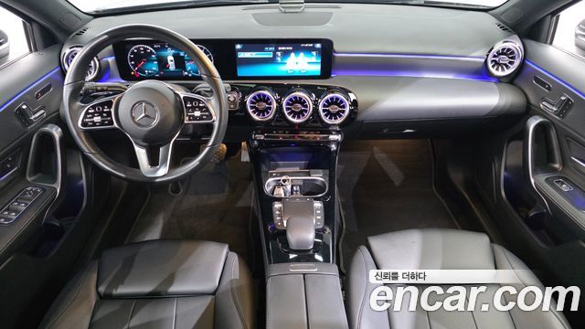 Mercedes-Benz A-Class 2022 — photo 7
