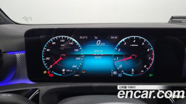 Mercedes-Benz A-Class 2022 — photo 8