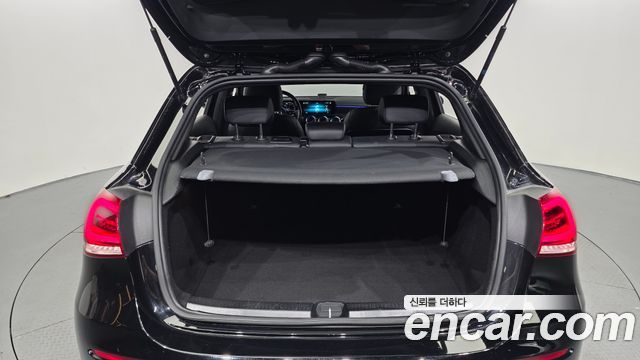 Mercedes-Benz A-Class 2022 — photo 20