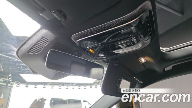 Mercedes-Benz S-Class 2021 — photo 23