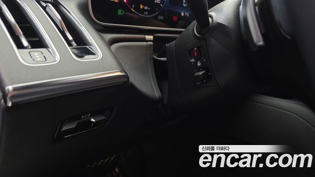 Mercedes-Benz S-Class 2021 — photo 25