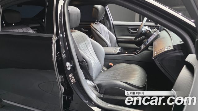 Mercedes-Benz S-Class 2021 — photo 16