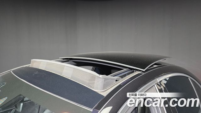 Mercedes-Benz S-Class 2021 — photo 28