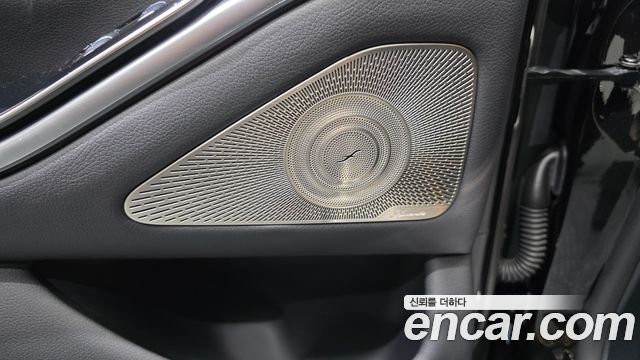 Mercedes-Benz S-Class 2021 — photo 29