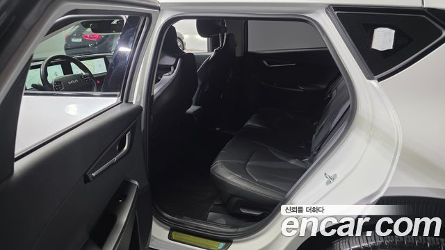 Kia EV6 2024 — photo 17