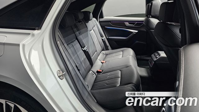 Audi A6 2025 — photo 17