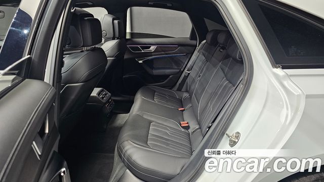 Audi A6 2025 — photo 18
