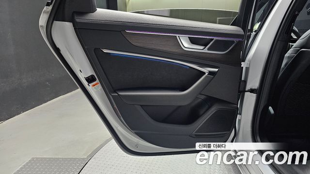 Audi A6 2025 — photo 15