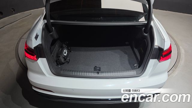 Audi A6 2025 — photo 33