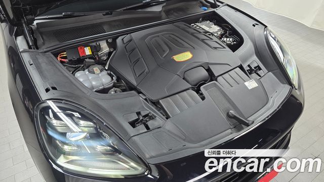 Porsche Cayenne 2020 — photo 6