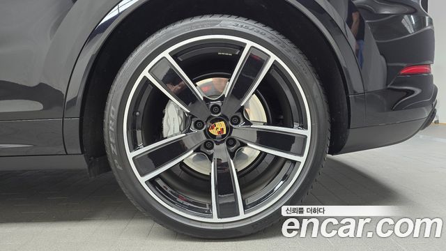 Porsche Cayenne 2020 — photo 7