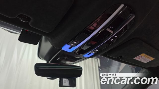 Porsche Cayenne 2020 — photo 28